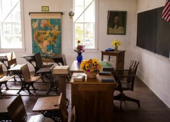 Should Ai Facial Recognition Be Used In Schools Feature.jpg