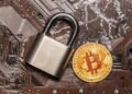 Gold Bitcoin Padlock 93675 128376 3.jpg