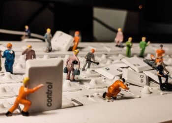 Shutterstock downtime.jpg