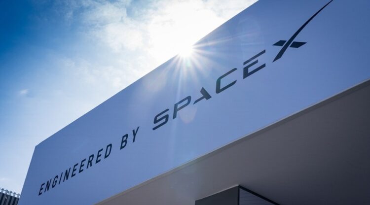 SpaceX id 3bda8cfb 02c0 458b 9aa2 1df482c41d33 size900.jpg