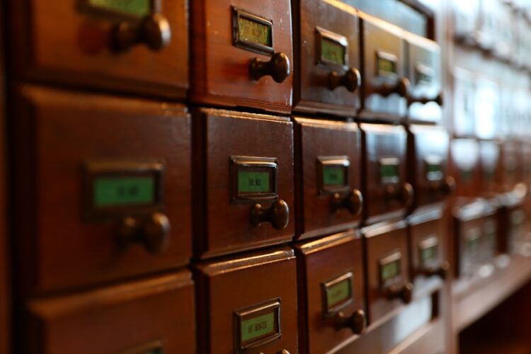 Card catalog kAQo6CJCPN4 v3 card.jpg
