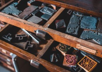 Compare letterpress drawer 4140925 v3 card.jpg
