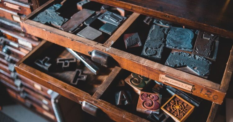 Compare letterpress drawer 4140925 v3 card.jpg